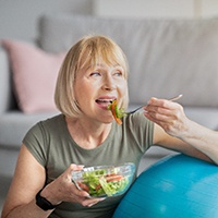 woman eating healthy food